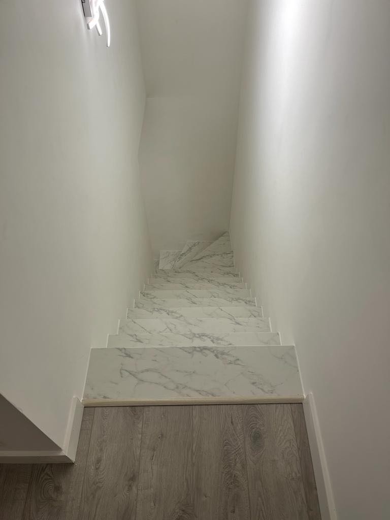 Escalier en marbre vu du haut